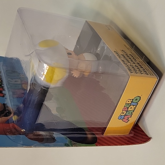 NEW Jakks Pacific Super Mario 2.5" YELLOW TOAD & GOOMBA mini figures 3+ - Picture 9 of 14